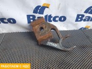 Опора переднего амортизатора левая