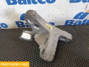 Кронштейн двигателя левый