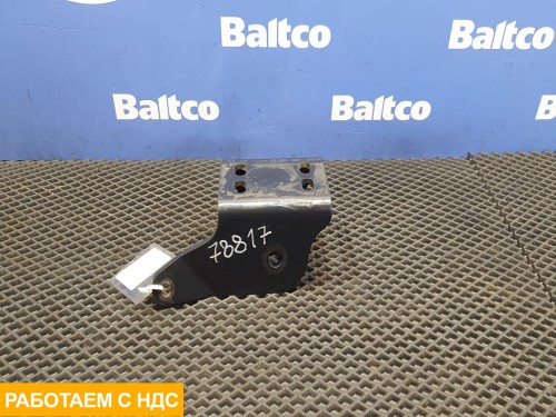 Кронштейн торсиона кабины правый